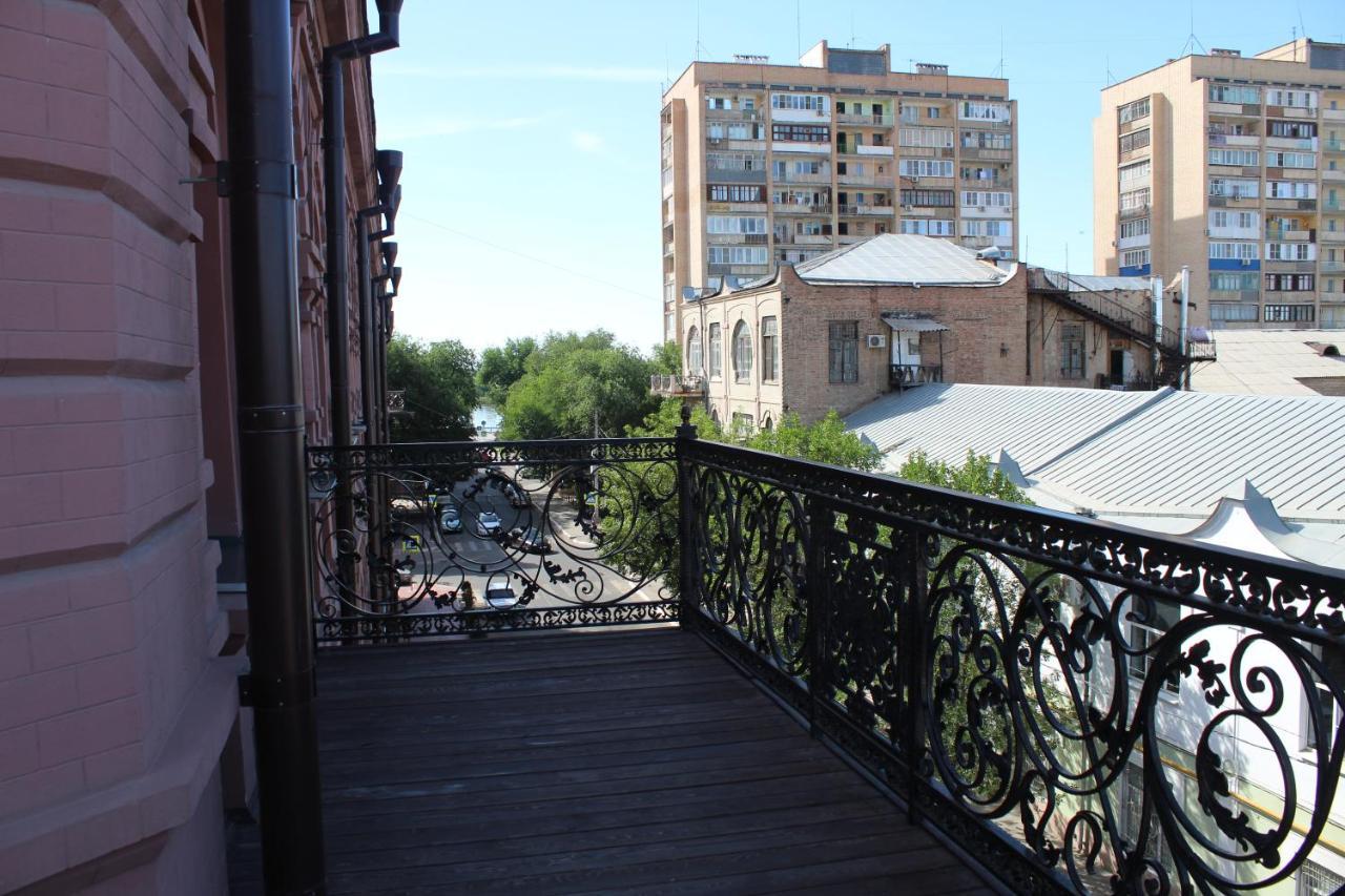 Astrakhanskaya Hotel Exterior photo